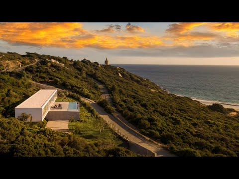 Touring Epic Modern Beach House in a breathtaking location! Designed by Fran Silvestre