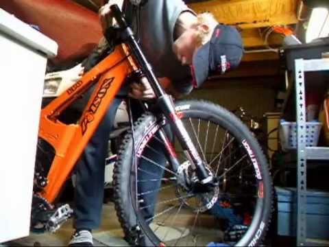 Downhill Mountainbike Maintenance REAR AND FRONT SUSPENSION Marzocchi 888 VF2 and Fox DHX 5.0