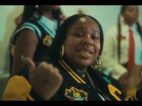 CUZZOS - MOESHA [Official Video] Directed by @LewisYouNasty ​