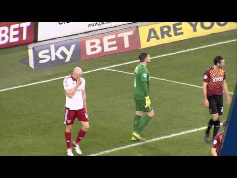 Blades 3-1 Bradford - match action