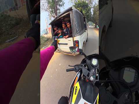 students 👩‍🎓 #rider #happiness #happy #youtubeshorts #automobile #viral #shortsfeed #choclate