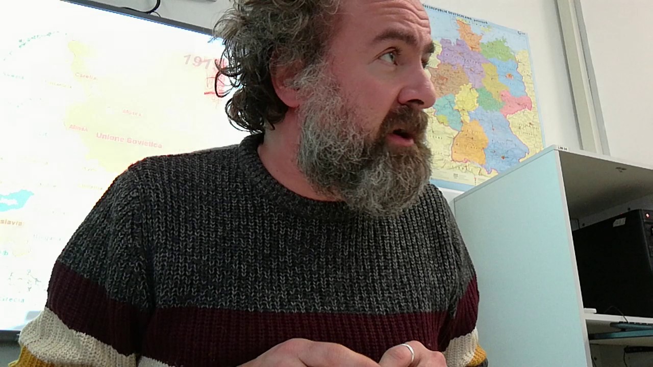 11. Trattato di Versailles: la pace punitiva contro la Germania.