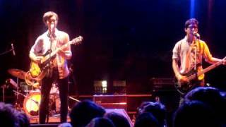 The Morning Benders - Hands Me Down