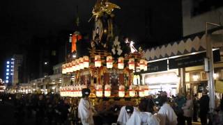 preview picture of video 'Takayama Spring Festival 14th April 2012　春の高山祭（夜祭り）'