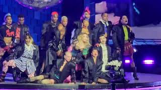 Madonna - Holiday @ MSG NYC 🗽