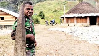 Download lagu Playing with the community around the Nioga Puncak Jaya Papua Post mp3 Download lagu Playing with the community around the Nioga Puncak Jaya Papua Post mp3