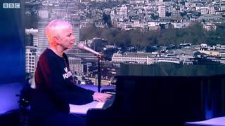 BBC News - Annie Lennox performs In the Bleak Midwinter.mp4
