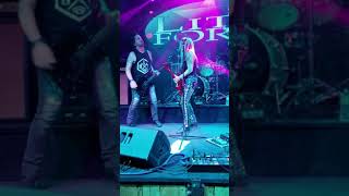 Lita Ford &quot;Back To The Cave&quot; solo