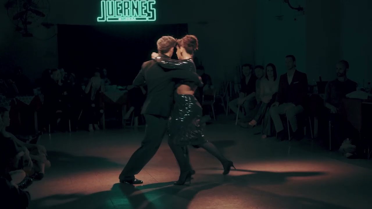 Diego Amorin y Cecilia Capello en Juernes Milonga (1/2)