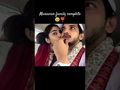 Munawar Faruqui with his wife mehzabeen and son daughter munawar family complete