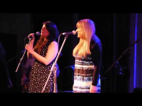 Frances Black & Aoife Scott sing 