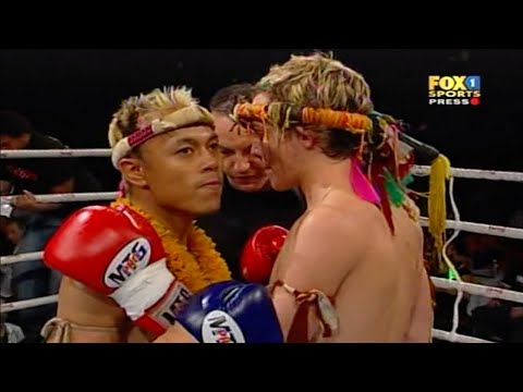 Chris "Tiger" White Vs Dane "Daddy Kool" Beauchamp - 1 (Evolution Muay Thai 8)