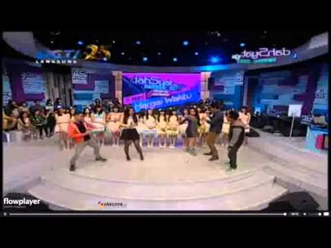 JKT48 Rafi Ahmad Joget Fortune Cookie @dahsyat 12 Januari 2014