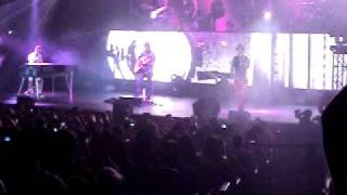 Camila en concierto Me da igual