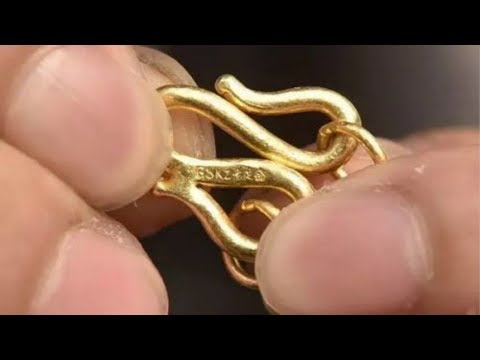 帶金鏈