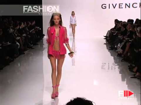 "Givenchy" Spring Summer 2003 Paris 1 of 3 Pret a Porter Woman by FashionChannel