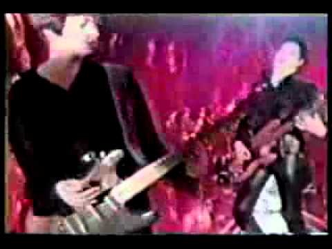 holly and the italians - miles away