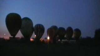 preview picture of video 'Hot Air Balloons1 taken in Huntington, Indiana'