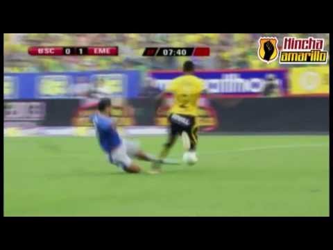Minuto 8: Amarilla para Franzoia