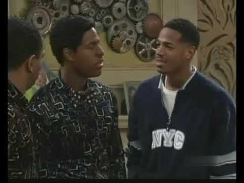 The Wayans Bros 4x20 - Shawn is pretending to be Pops to not sell the house