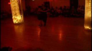 Oliver Kolker y Silvina Valz milonga2 (partial).avi