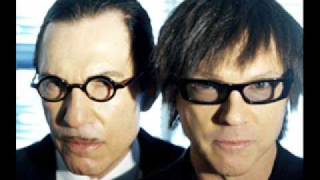 Sparks - Suburban Homeboy (Studio)