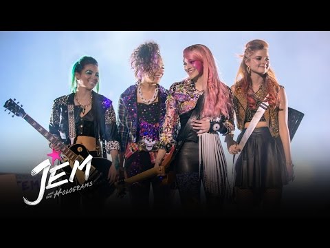 Jem and the Holograms - Featurette "A Look Inside"