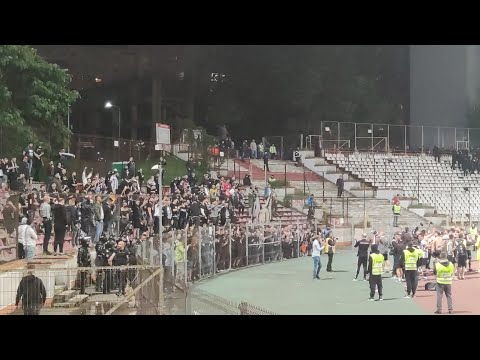 #ULTRAS PELUZA SEPCILE ROSII (U Cluj) sarbatoreste promovarea in Liga 1 alaturi de jucatori!