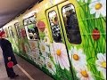Цветочный вагон в киевском метро - подарок женщинам к 8 марта 