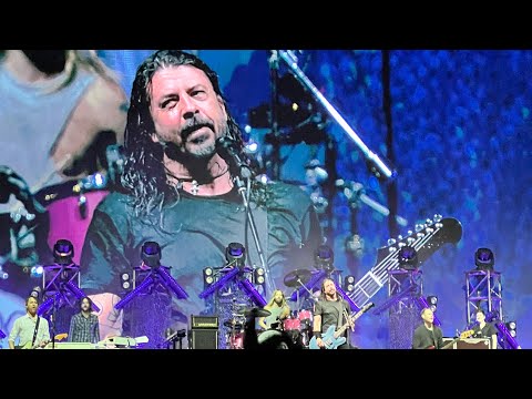 Foo Fighters - Breakout @Lollapalooza Chile 2022 1080p 60fps
