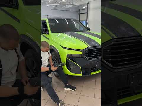 Thumbnail for BMW XM Vinyl Wrap Removal After 3 Years 🚗🛠️✨ by BMW XM