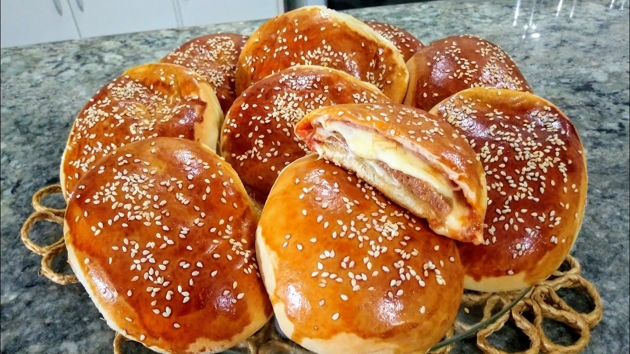 HAMBURGUER DE FORNO-SALGADO PERFEITO PARA O LANCHE