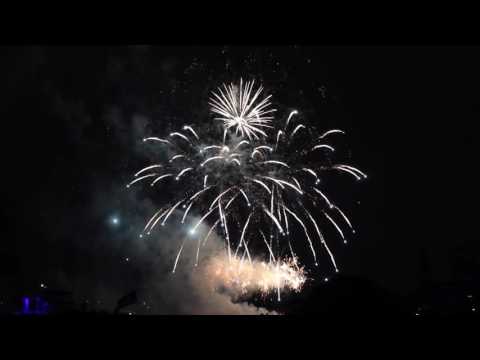 Seattle 4th of July Fireworks Show - Lake Union 2016