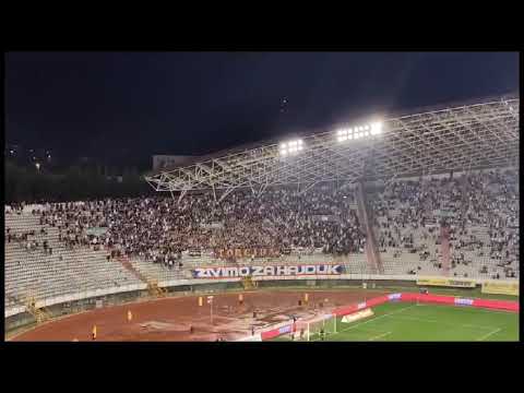 Pogledajte kako je Torcida zapjevala igračima na početku utakmice