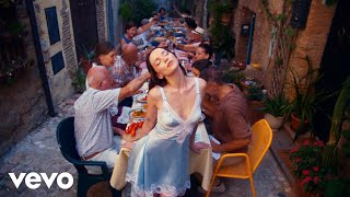 Dove Cameron - When In Rome