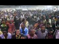 ELIYA MWANTONDO AMEIMBISHA ZILE NYIMBO ZA ZAMANI UKUMBI MZIMA UMEFURKA SHANGWE KWA YESU CBC KUMENOGA