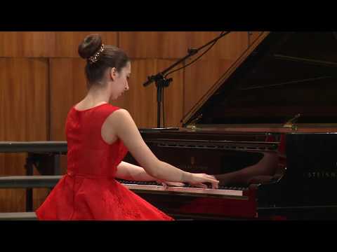 Nadja Dornik plays Liszt - Leggereza