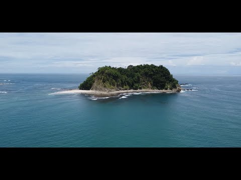 Drone flyover of Isla Chora