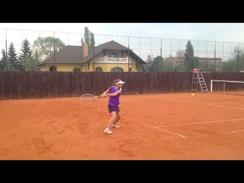 Ekaterina Spirina beckhend (slow motion)