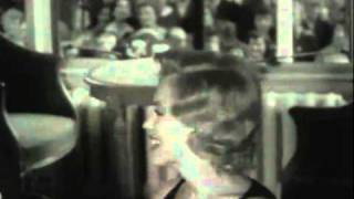 Marilyn Monroe and husband Arthur Miller arrive for Savoy Hotel photocall