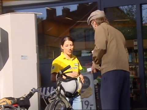 Kjetil og Kjartan Show - Gaute - Bensin på mopeden