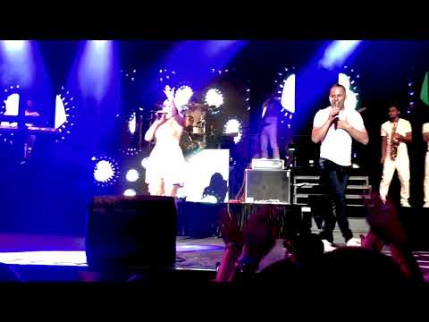 Islands In The Stream - Garth Taylor ( Live Version )