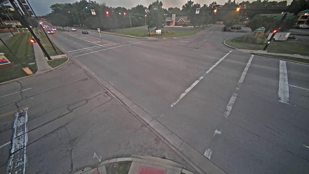 Live webcam view of Drug Mart & Route 73 Traffic Cam