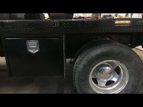 Mounting Underbody Toolboxes On a Flatbed