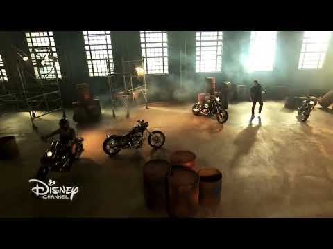 Ámbar y Simon cantan "Solos" - HD