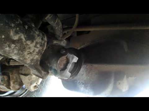 Dana 35 pinion seal replacement
