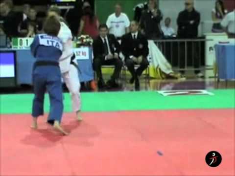 italiajudo.com_Camp Ita Assoluti 2011 - Anita Colla vs Noeami Boccanera - Finale 3° posto 52 kg