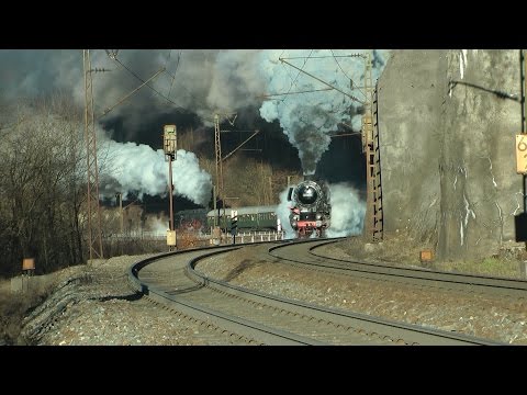01 1066 und 58 311 auf der Geislinger Steige