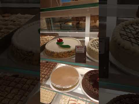 different cake🍰@anasadiqeverything9967 #punjabisong #trendingshorts #food