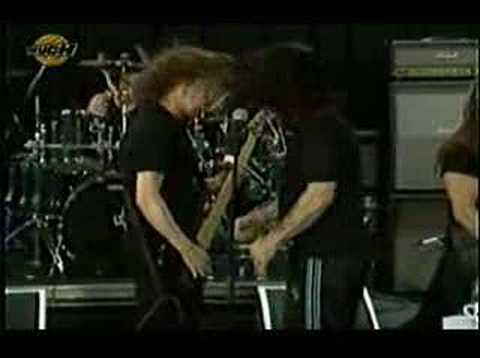 Ozzy presents the new bass player Jason Newsted